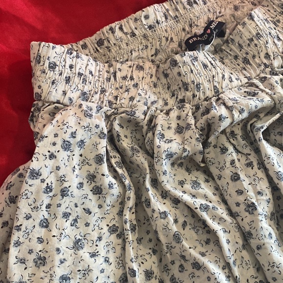 Floral Brandy Melville Skirt - Picture 4 of 8